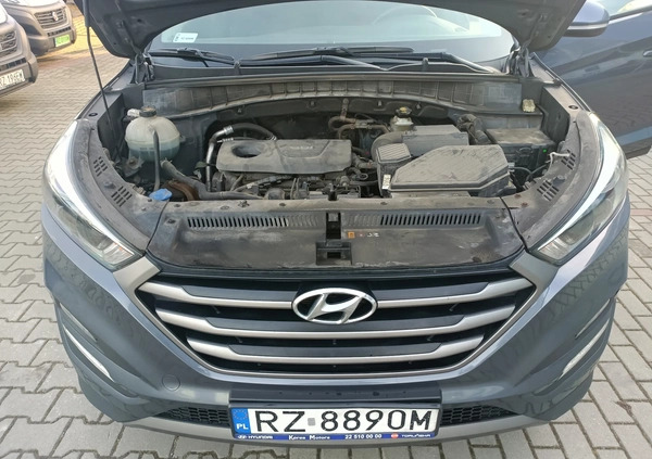 Hyundai Tucson cena 64900 przebieg: 145793, rok produkcji 2015 z Rzeszów małe 232